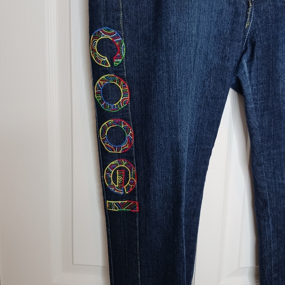 Coogi Embroidered Dark Wash Jeans Sz 13/14 NWOT - Picture 10 of 16